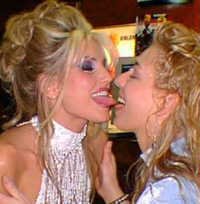 Misty and Ginger exchanging bodily fluids